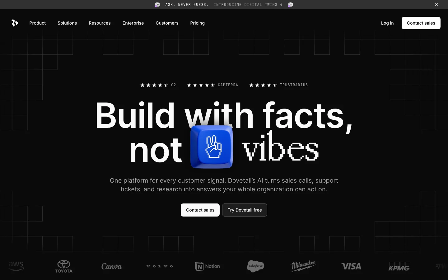 Dovetail homepage describing a customer intelligence platform